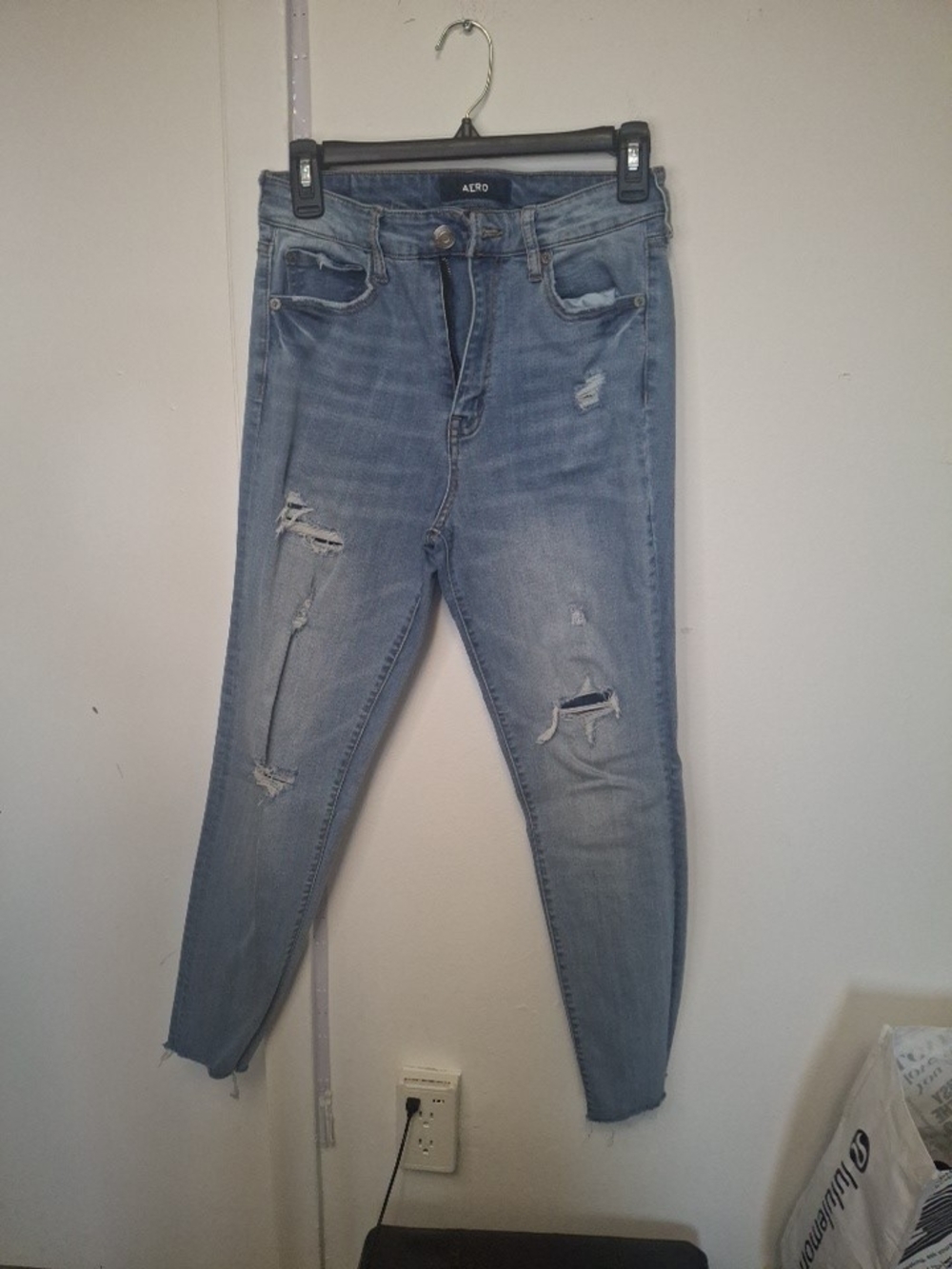 Aero Light Blue Distressed Cropped Jeans for Women